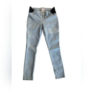 Light Wash Women’s Maternity Skinny Jeans - Light Blue Size 4 - NWT